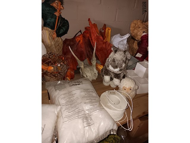 Lot 261 - seizoensdecoratie - afbeelding 3 van  8