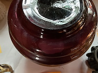 Lot 261 - vaas art deco in amethistkleur - afbeelding 3 van  3