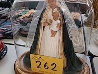 Lot 262 - globe met maria - afbeelding 1 van  3