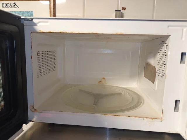 Lot 266 - microgolfoven fairline - afbeelding 2 van  2