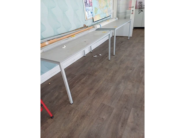 Lot 266 - tafel. 2 stuks - afbeelding 1 van  5