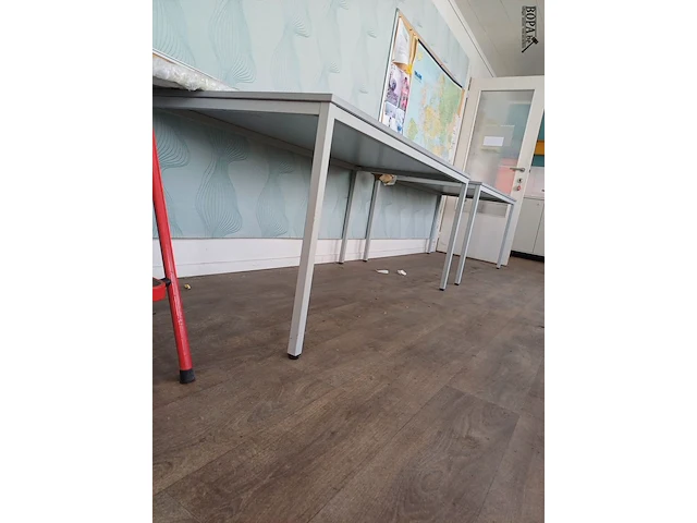 Lot 266 - tafel. 2 stuks - afbeelding 2 van  5