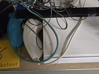 Lot 266 - wii console, remote controllers en spelletjes - afbeelding 2 van  4