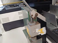 Lot 267 - analoge multimeter en james steal & co handbediende pers (h) - afbeelding 2 van  3