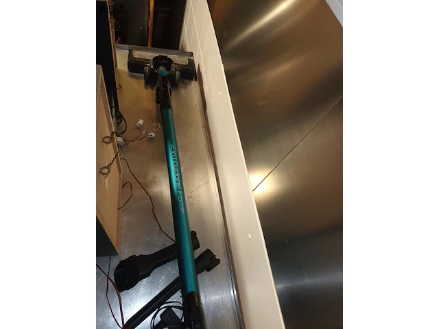 Lot 267 - steelstofzuiger domo - afbeelding 2 van  4