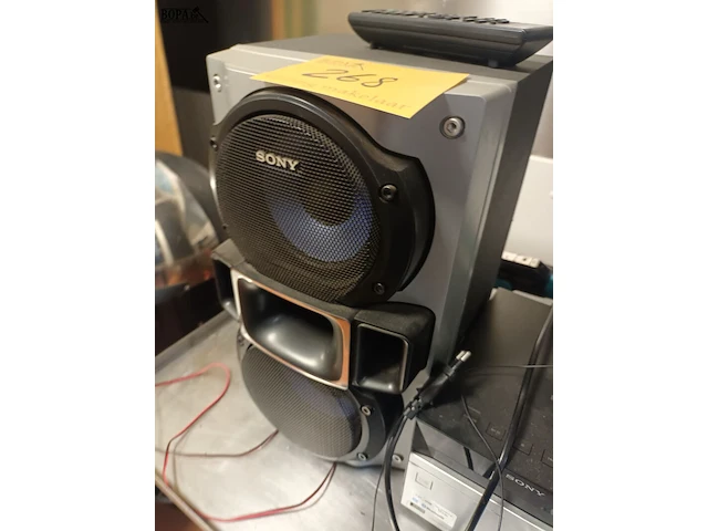 Lot 268 - cd speler sony - afbeelding 3 van  5
