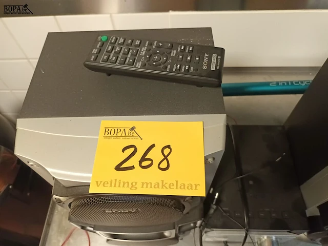 Lot 268 - cd speler sony - afbeelding 4 van  5