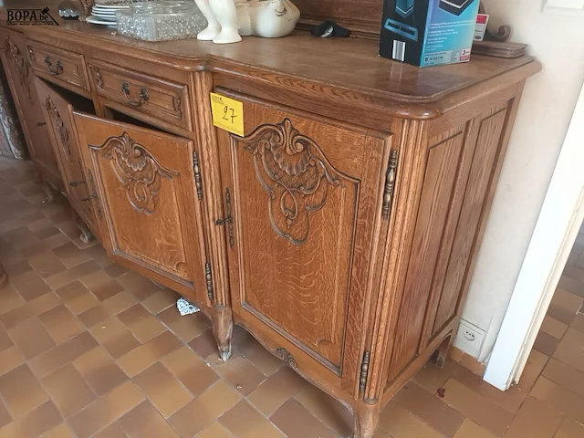 Lot 27 - antieke dressoir kast - afbeelding 2 van  3