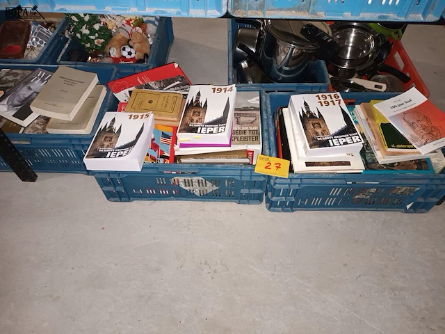 Lot 27 - boeken. 3 bakken - afbeelding 1 van  4