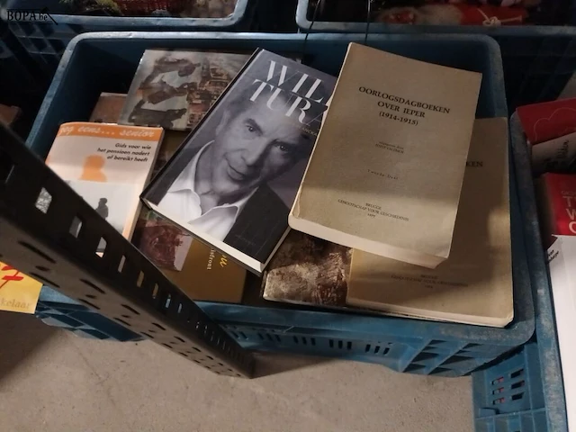 Lot 27 - boeken. 3 bakken - afbeelding 4 van  4