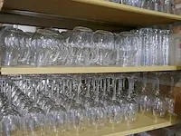 Lot 27 - diverse glazen en koffiekopjes - afbeelding 3 van  8