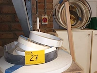 Lot 27 - fineer kantenbanden - afbeelding 1 van  3