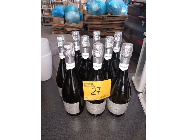 Lot 27 - flessen prosecco. 9 stuks - afbeelding 1 van  3