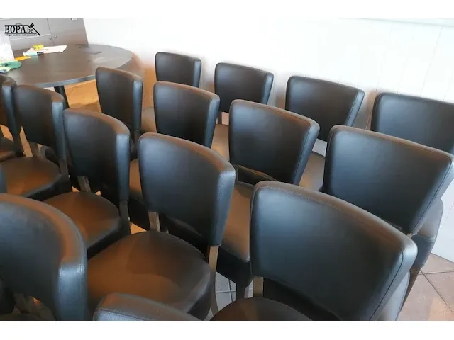 Lot 27 - horeca stoelen hilma 23 stuks - afbeelding 3 van  5