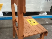 Lot 27 - houten kinderstoeltje - afbeelding 3 van  4