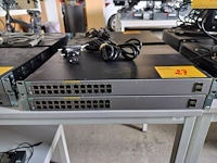 Lot 27 - hp officeconnect switchen - 2 stuks - afbeelding 1 van  3