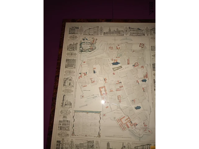 Lot 27 - kader met stadsplan ieper - afbeelding 3 van  4