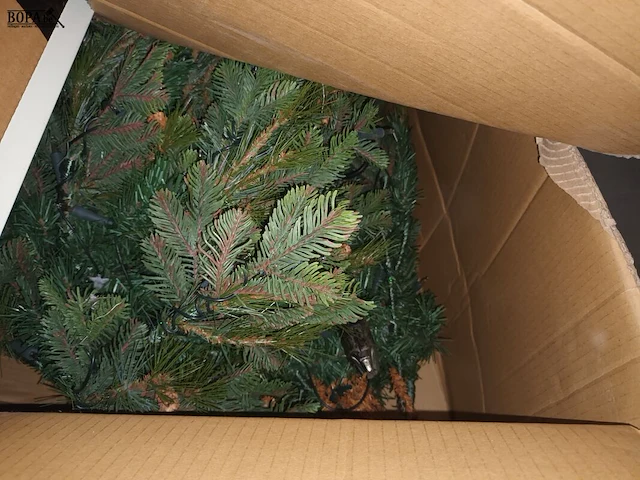 Lot 27 - kerstboom - afbeelding 2 van  2