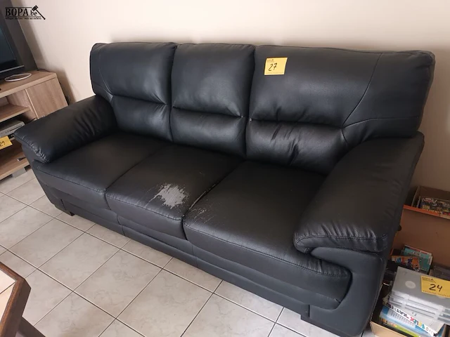 Lot 27 - lederen sofa - afbeelding 1 van  3