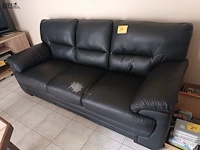 Lot 27 - lederen sofa - afbeelding 1 van  3