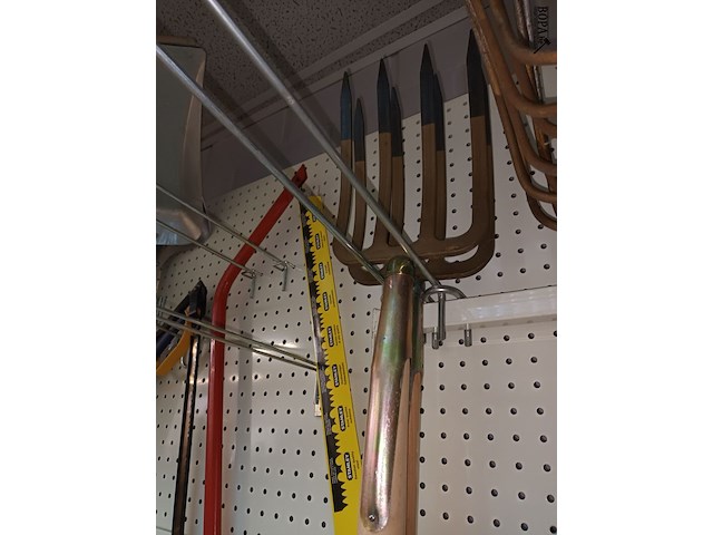 Lot 27 - spitvork. 2 stuks - afbeelding 1 van  3