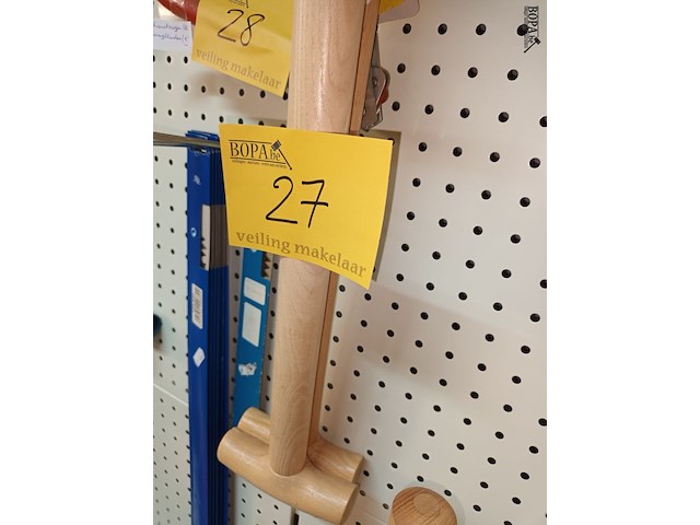 Lot 27 - spitvork. 2 stuks - afbeelding 2 van  3