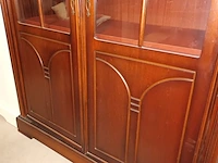 Lot 27 - vitrine kast - afbeelding 3 van  4