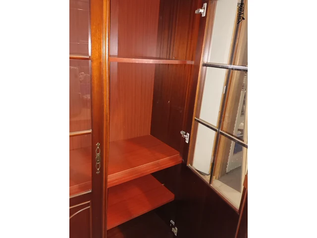 Lot 27 - vitrine kast - afbeelding 4 van  4