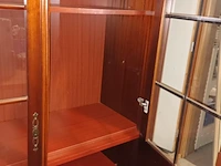 Lot 27 - vitrine kast - afbeelding 4 van  4
