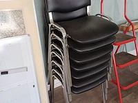 Lot 270 - lederen vergaderstoelen. 7 stuks - afbeelding 1 van  3