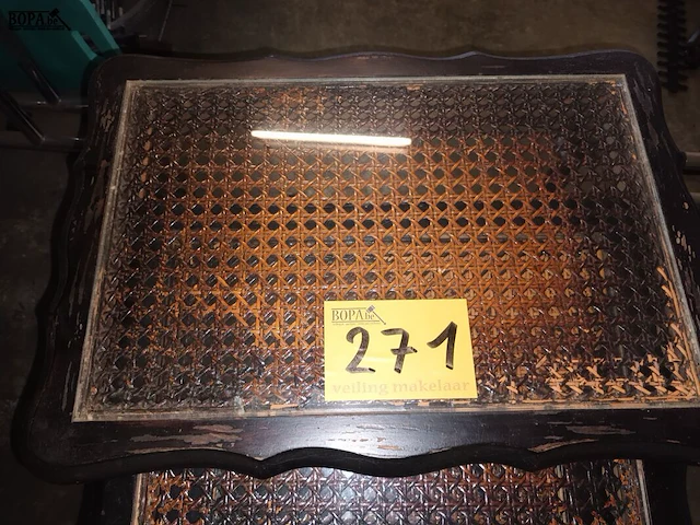 Lot 271 - set nesttafeltjes - afbeelding 5 van  5