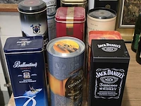 Lot 273 - diverse lege drankverpakkingen ong 15 stuks - afbeelding 1 van  7