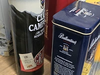 Lot 273 - diverse lege drankverpakkingen ong 15 stuks - afbeelding 4 van  7