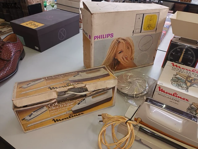 Lot 273 - retro elektro. 10 stuks - afbeelding 2 van  6