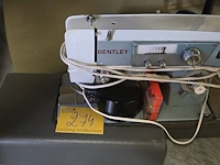 Lot 274 - bentley industriele naaimachine in koffer - afbeelding 1 van  2