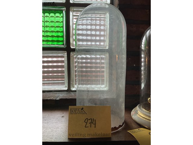 Lot 274 - glazen stolp leeg - afbeelding 1 van  1