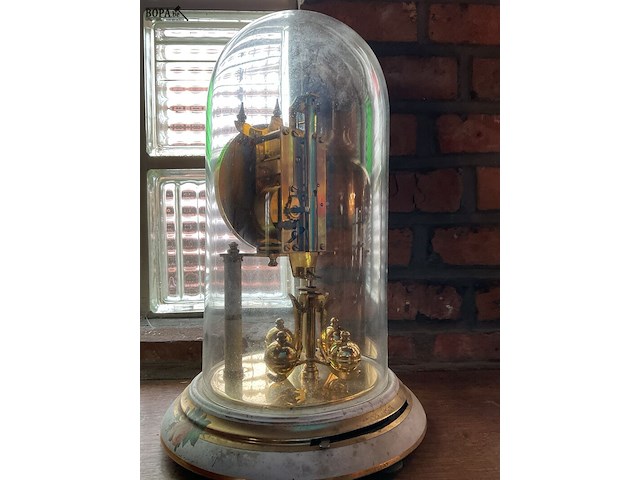 Lot 275 - stolpklokje met bloemendessin - afbeelding 4 van  4