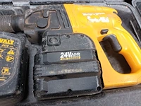 Lot 277 - klopboorhamer dewalt - afbeelding 2 van  5