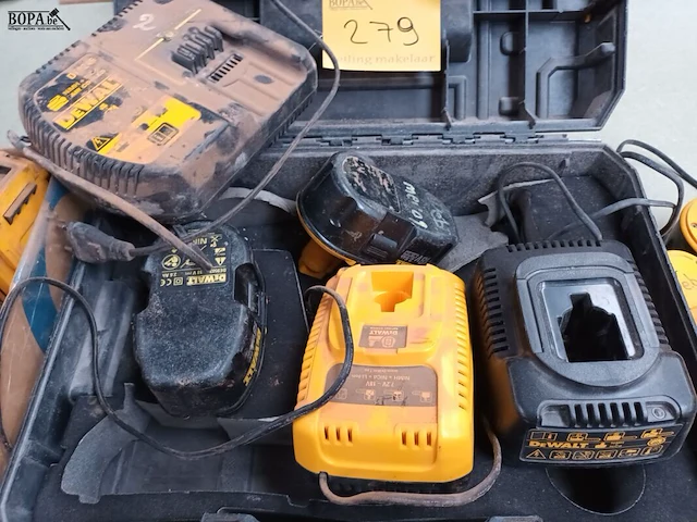 Lot 279 - laders en batterijen dewalt - afbeelding 4 van  5