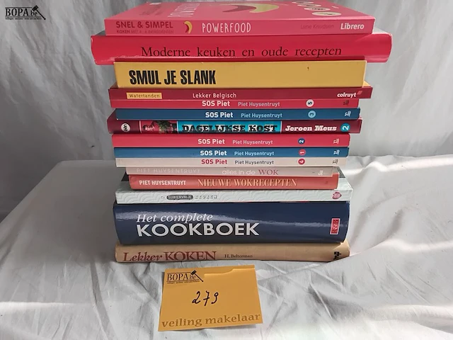 Lot 279 - lot boeken, koken, stapel - afbeelding 1 van  1