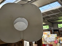 Lot 28 - beer in kunststof om verlichting in te plaatsen - afbeelding 3 van  3