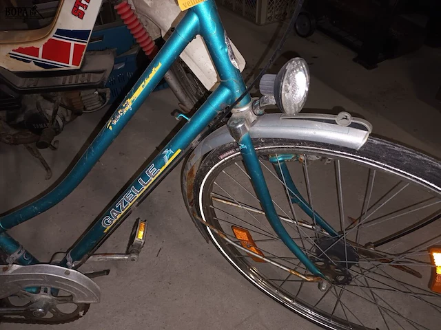 Lot 28 - damesfiets gazelle - afbeelding 2 van  4