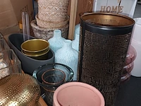Lot 28 - decoratie. 45 stuks - afbeelding 5 van  5