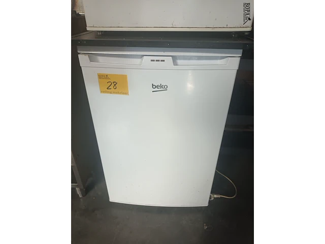Lot 28 - diepvriezer beko - afbeelding 1 van  3