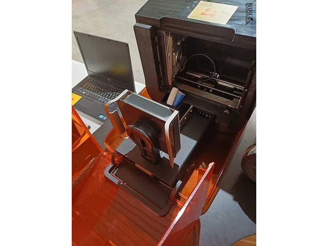 Lot 28 - formlabs 3d printer - afbeelding 2 van  10