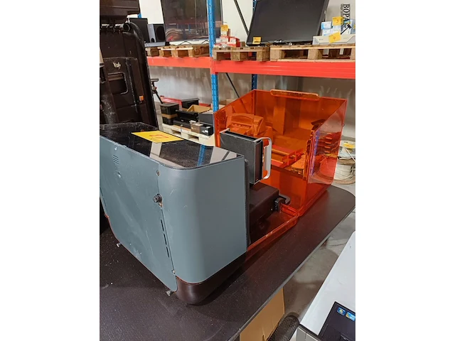 Lot 28 - formlabs 3d printer - afbeelding 4 van  10
