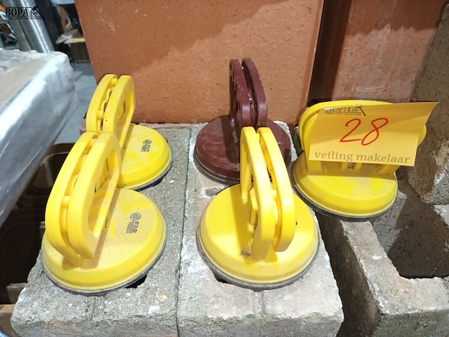 Lot 28 - grijpzuignap. 5 stuks - afbeelding 2 van  2
