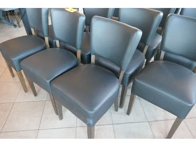 Lot 28 - horeca stoelen hilma 23 stuks - afbeelding 4 van  5