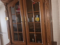 Lot 28 - houten vitrine kast - afbeelding 3 van  4