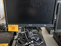 Lot 28 - lenovo thinkcentre computer - afbeelding 1 van  1